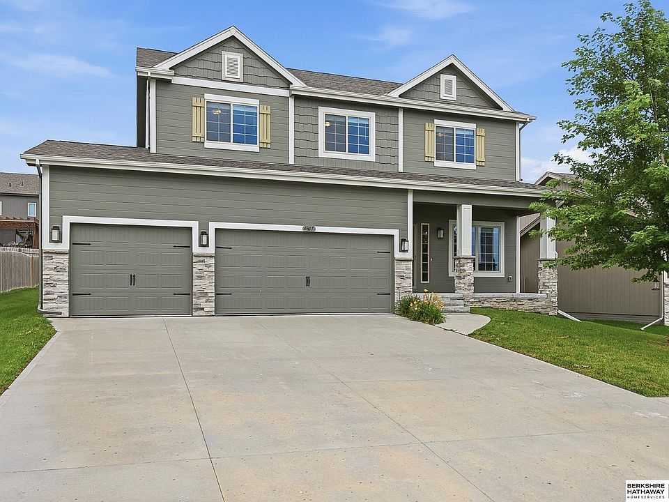 1st image of 4801 N 181st St