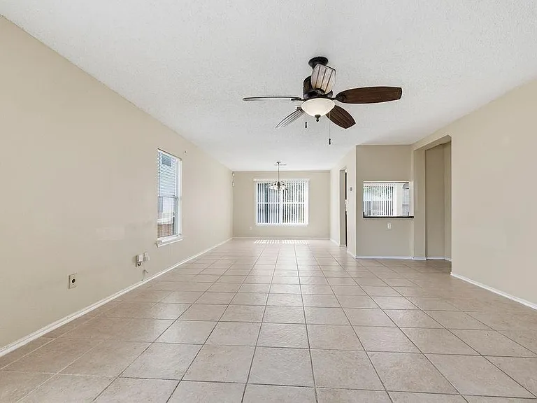 1109 Bradbury Ln — Photo 26