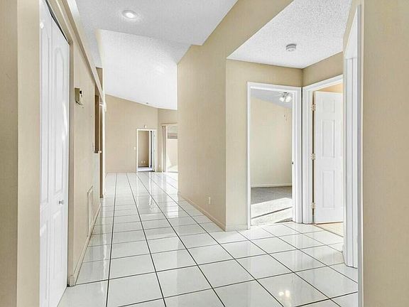 5th image of 9733 Boca Gardens Cir N APT D