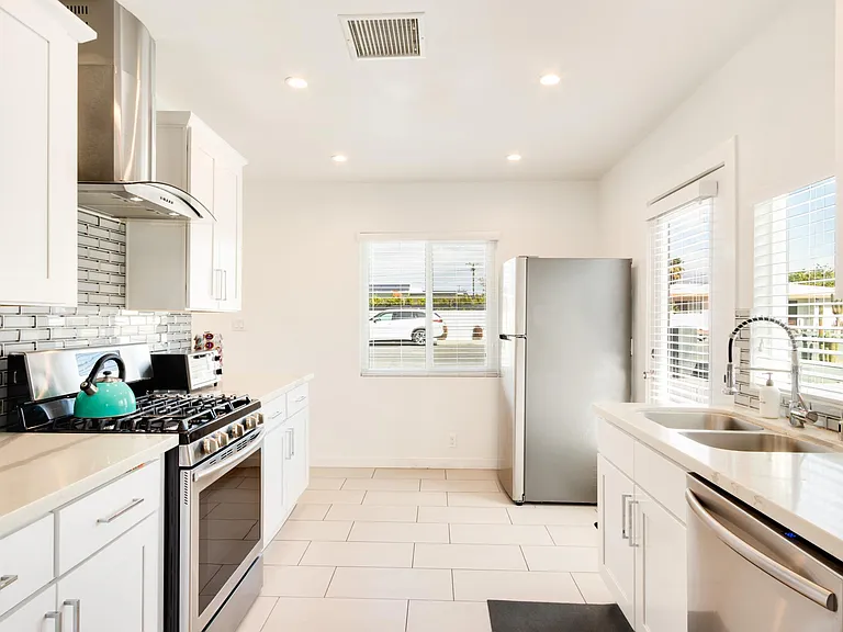 4373 E Camino Parocela — Photo 10