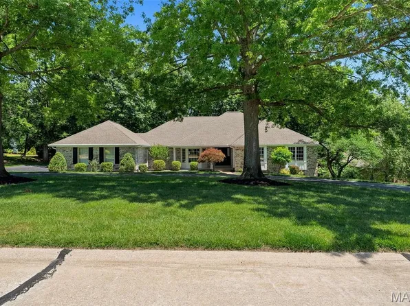 9802 Eagle Hill Ln, Saint Louis, MO 63127