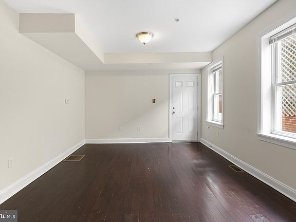 4th image of 1616 Fairmount Ave APT B