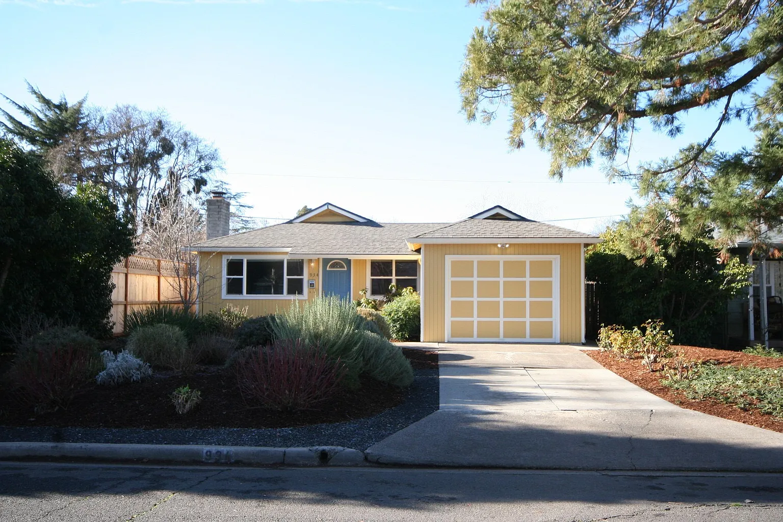 934 Jasper St photo 1