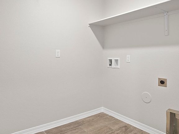 4th image of 1609 Tony Harper St