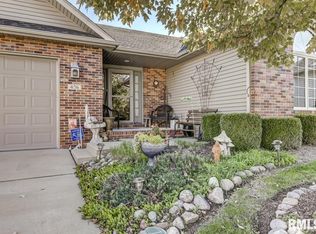 456 Elle Ct, Springfield, IL 62711