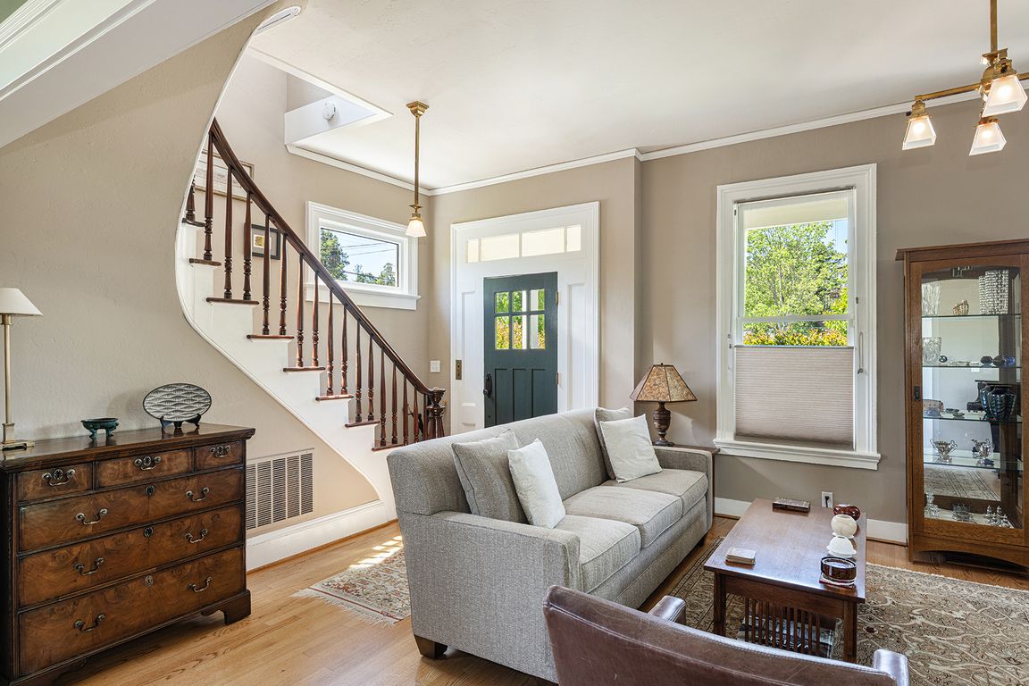 next background image