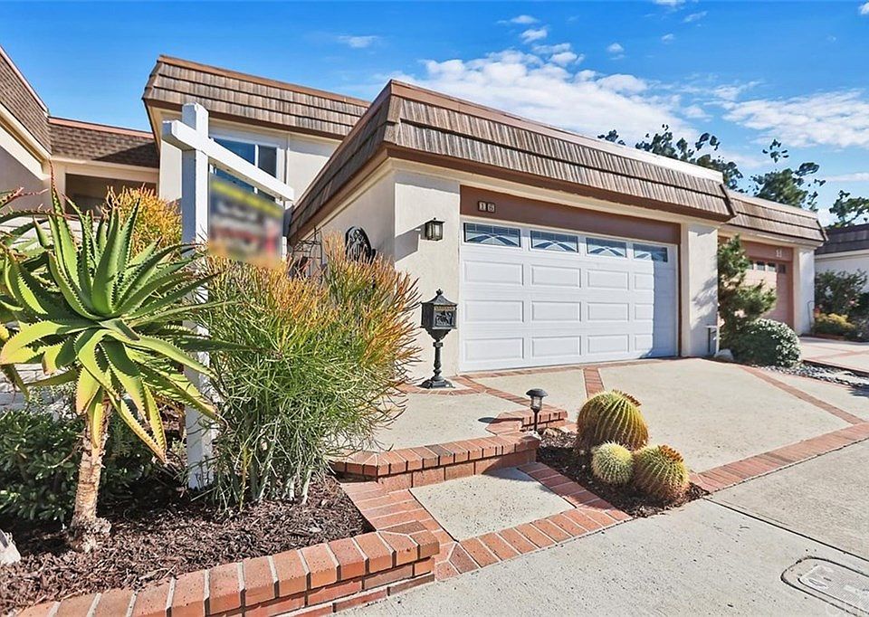 2nd image of 16 Rockrose Way