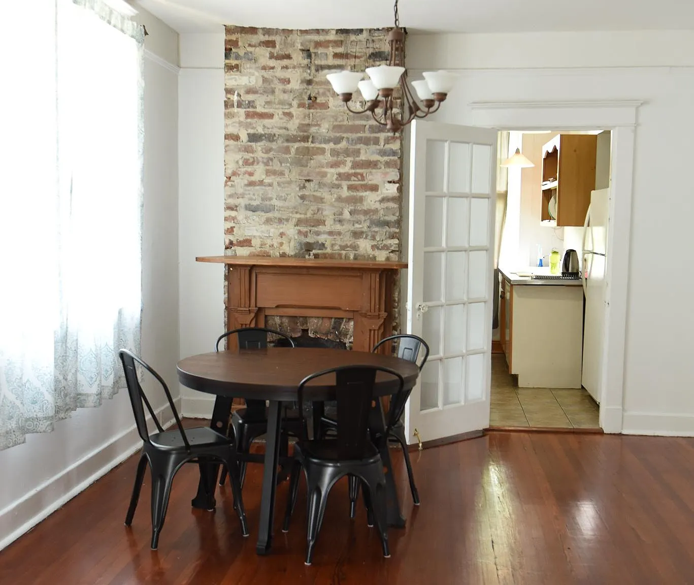 2 bed, 1000 sqft, $2,700 — Photo 1