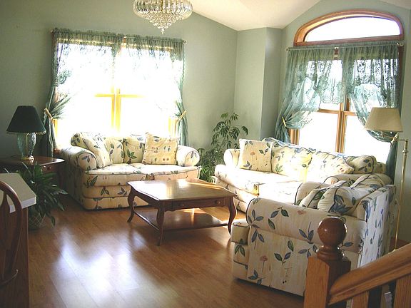 Currently used as a sunroom, but could be formal dining