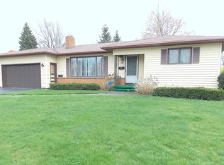 191 Candlewood Rd, Rochester, NY 14609