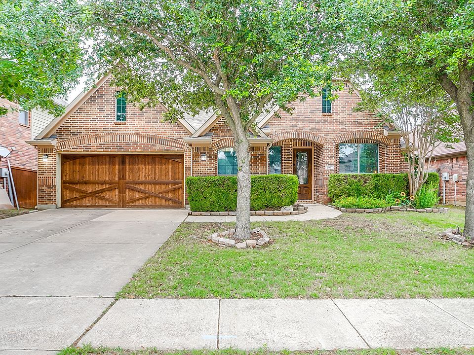 1st image of 961 Tara Dr