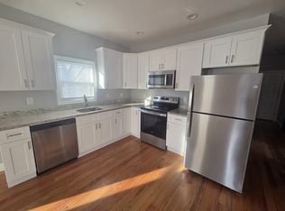 13 Suffield St #3-2, Worcester, MA 01610