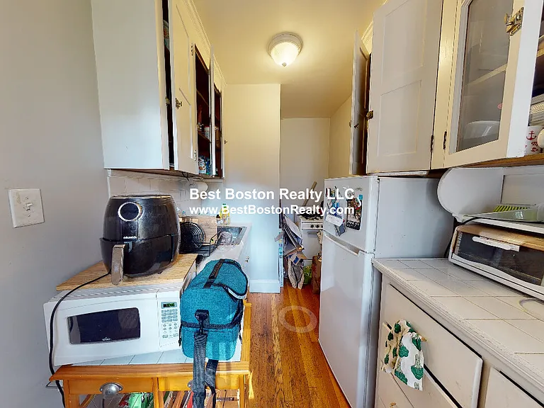 119 College Ave #7 — Photo 2