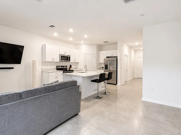 3121 Novara Ln — Photo 2