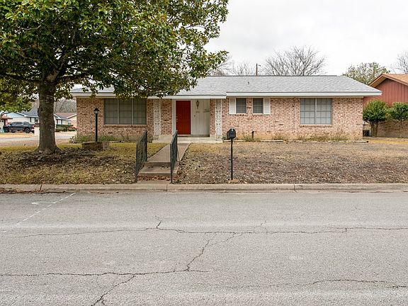 2nd image of 101 Crescent Dr