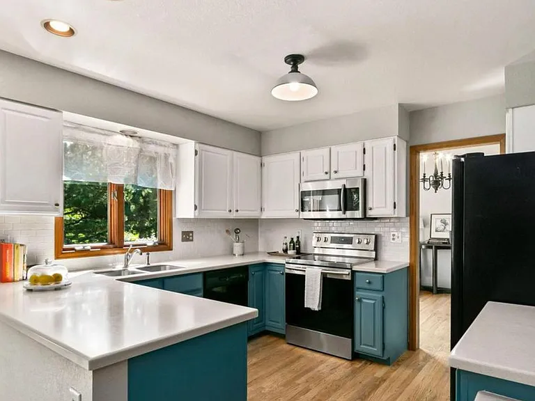 5200 McMurry Ave — Photo 8
