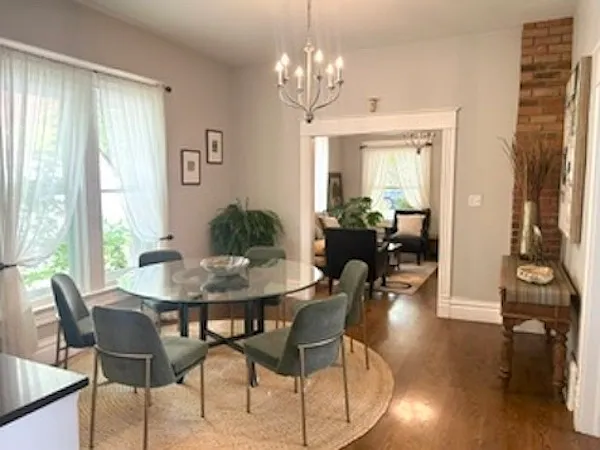 4 bed, 4.5 bath, 4100 sqft, $8,000 — Photo 3