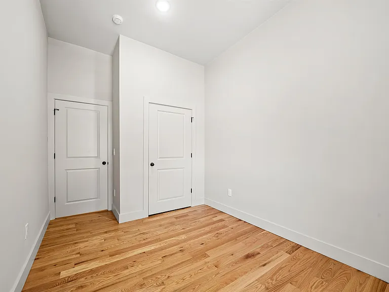 424 Woodlawn Ave #2 — Photo 10