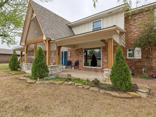 806 Glenmanor Dr, Midwest City, OK 73110