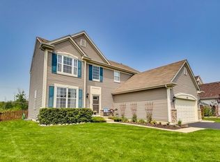 556 Needlegrass Pkwy, Antioch, IL 60002