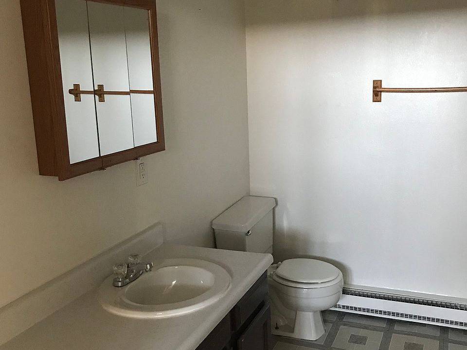 675 Clarion Bathroom #3_07112018
