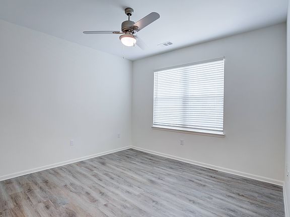 4th image of 109 Capstone Way #2308