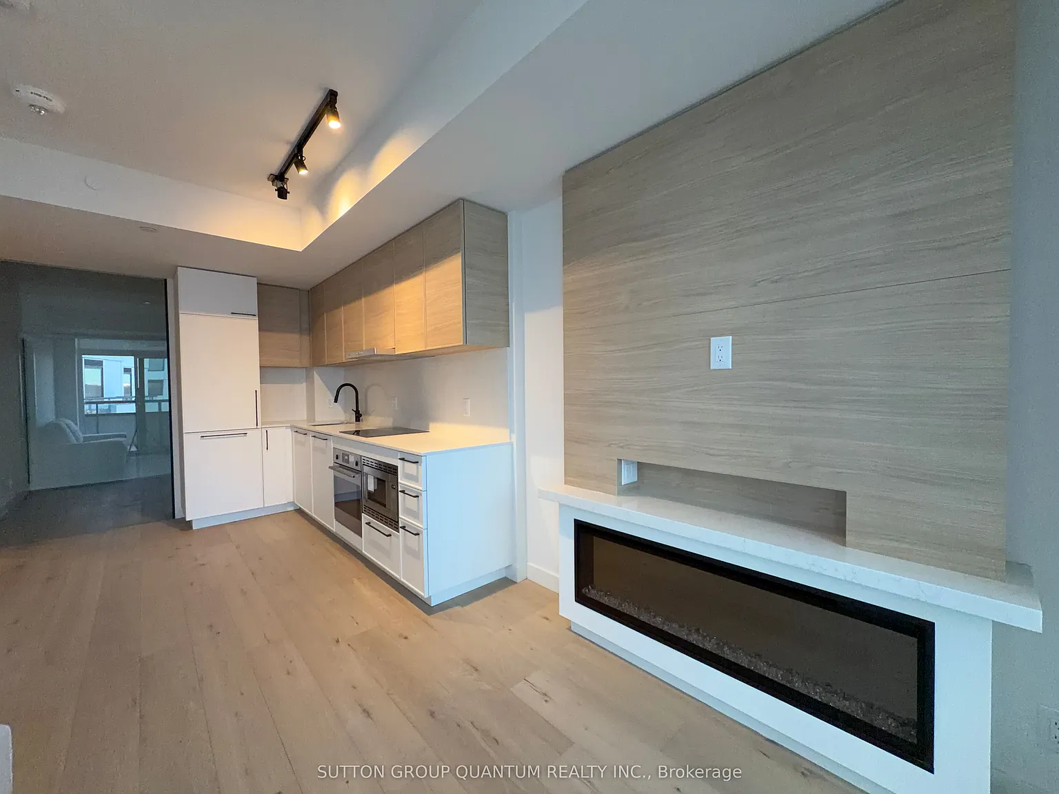 2 bed, $2,750 — Photo 4