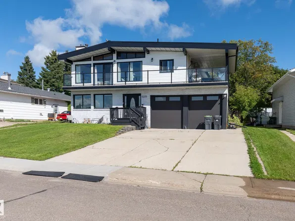 5019 42nd St, Cold Lake, AB T9M 2A5