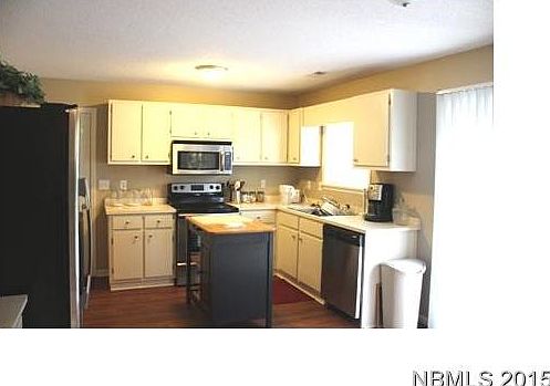 2nd image of 821 Sand Hills Dr