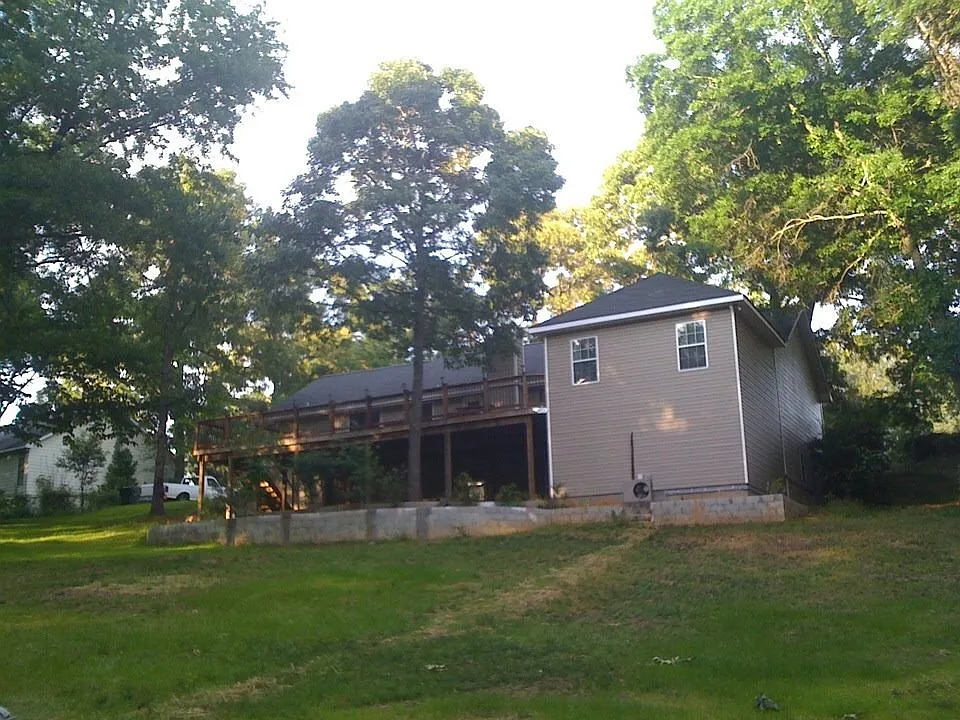309 Bowen Dr photo 1