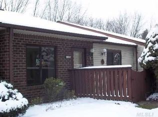 170 Birchwood Rd, Coram, NY 11727