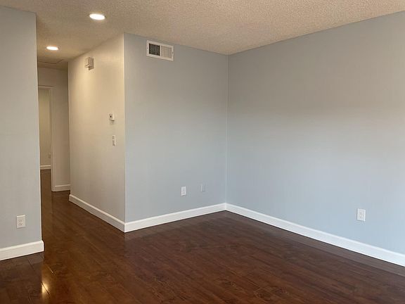 2nd image of 1713 E Fairfield Ct APT 4