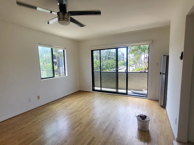 11919 Idaho Ave #4 — Photo 2