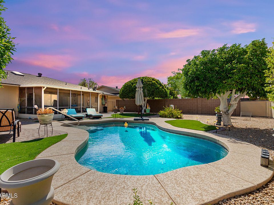1st image of 9618 W COUNTRY CLUB Drive