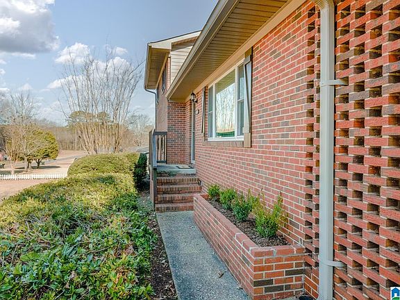 4th image of 115 Mimosa Dr