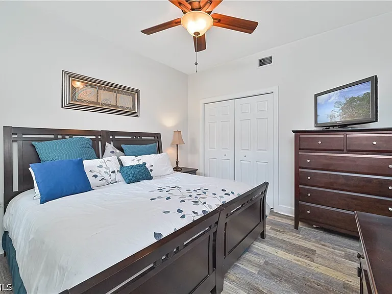 12924 New Market St #102 — Photo 32