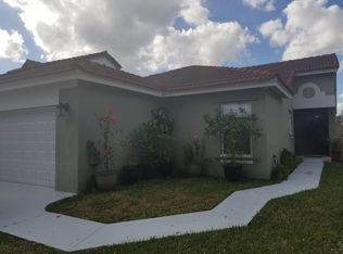19882 NW 88th Ave, Hialeah, FL 33018