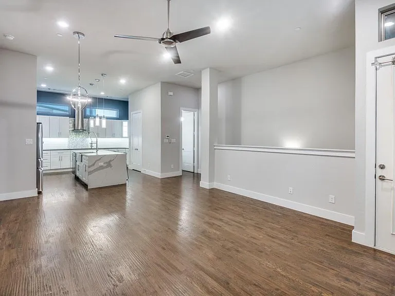 3170 Carmel St #102 — Photo 2