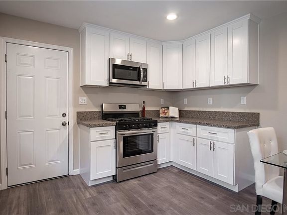 3rd image of 2804 Rockne St