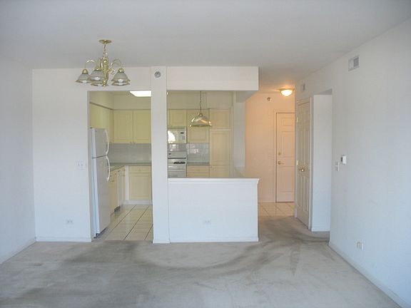 4th image of 7091 W Touhy Ave APT 507