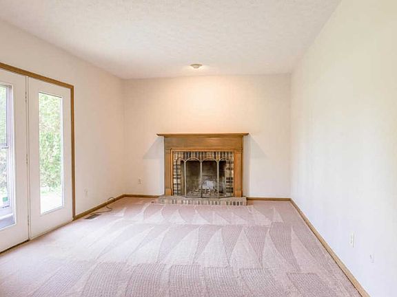 4th image of 190 Whetsel Ct