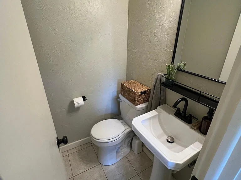 2620 Denniston Dr — Photo 26