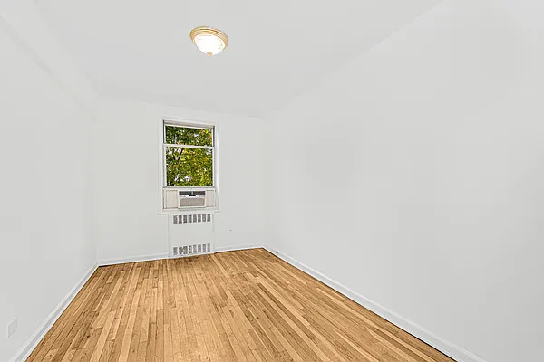 Sold by Re/Max In The City | media 9