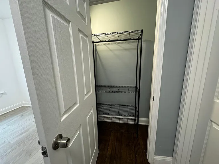 7730 S Lowe Ave #1W — Photo 10
