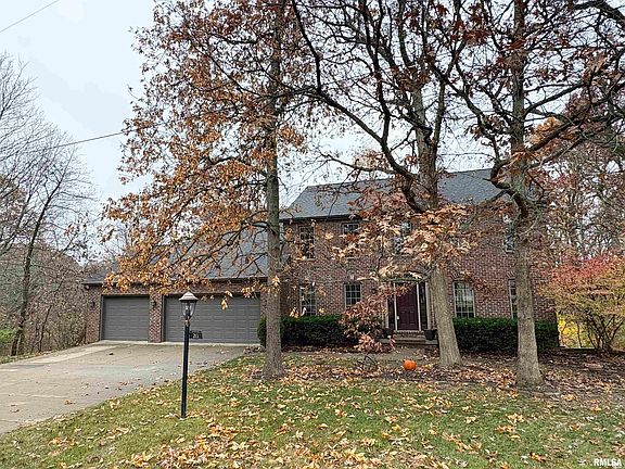 2nd image of 213 E South Lakeview Dr