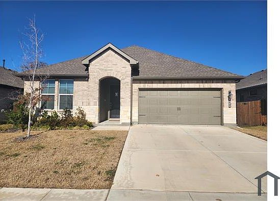 4th image of 1600 Razorbill Rd