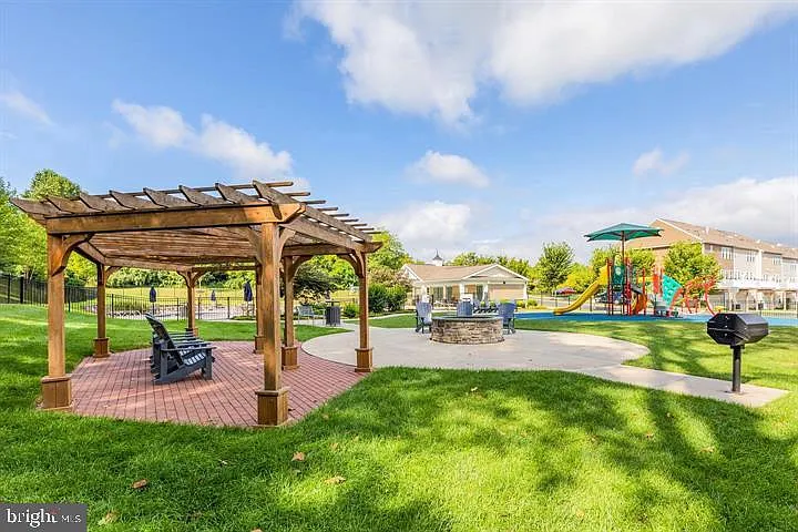 733 Sun Valley Ct — Photo 37