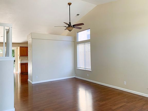 4th image of 701 La Baig Dr