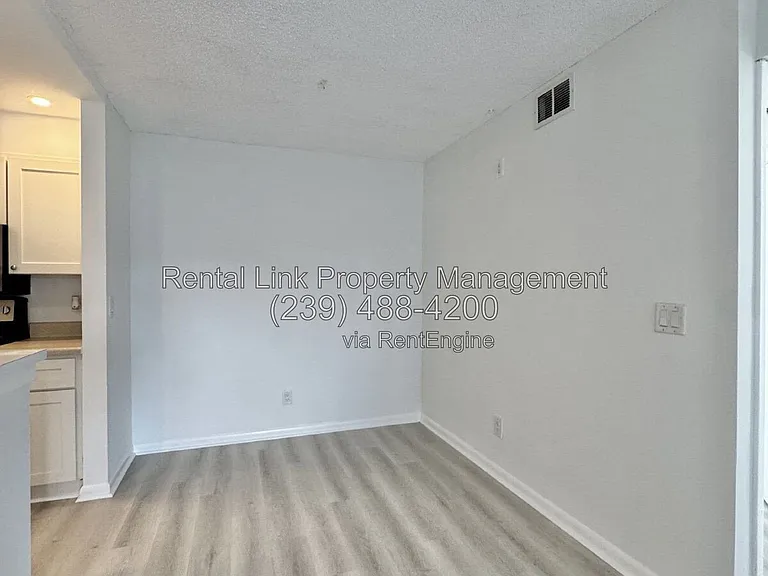 150 Santa Clara Dr #5 — Photo 17