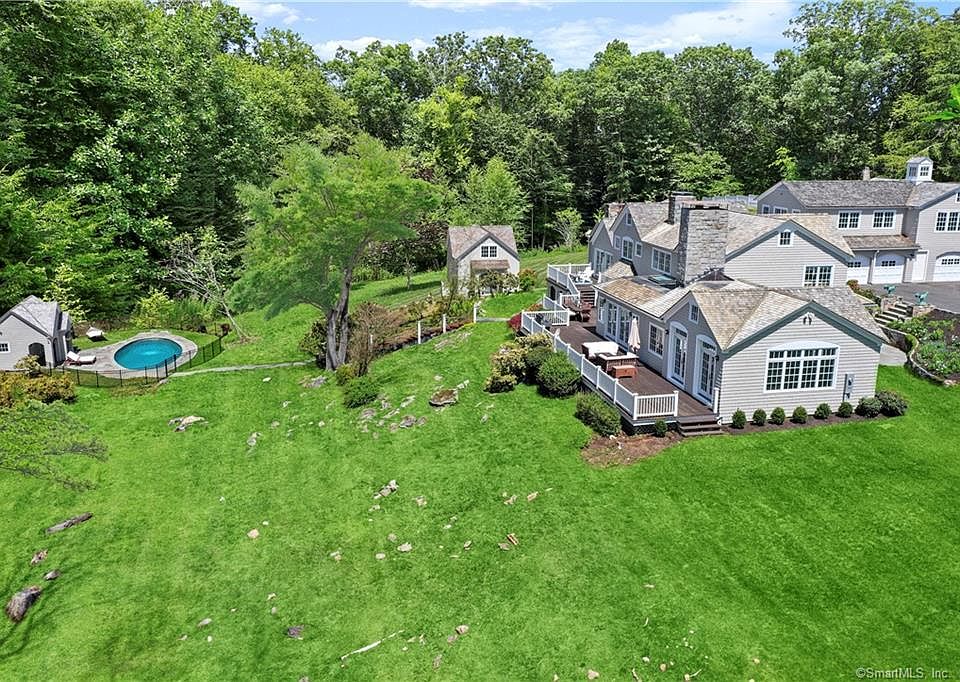 44 Kellogg Hill Rd, Weston, Ct 06883 